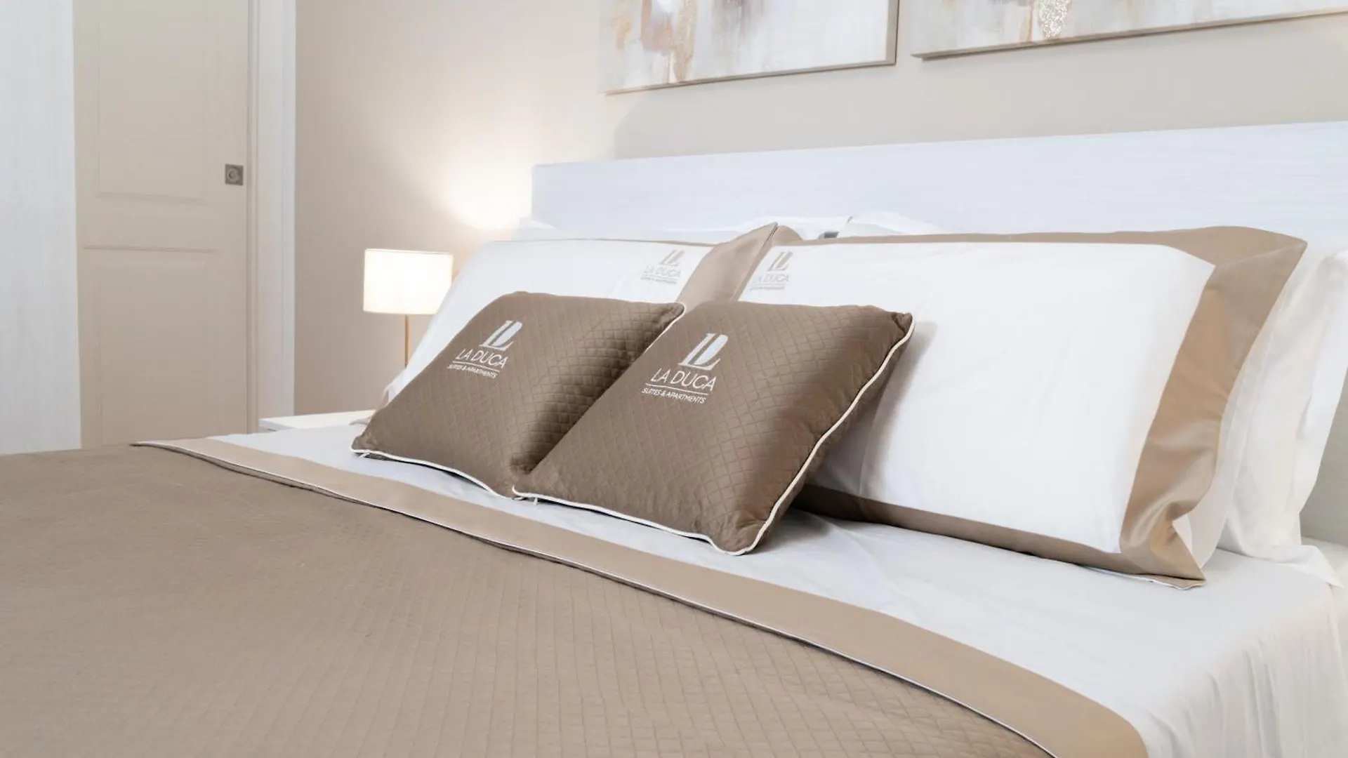 La Duca Suites & Apartments Palermo Italien