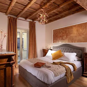 Residenza Nobile Laurina Affittacamere Roma