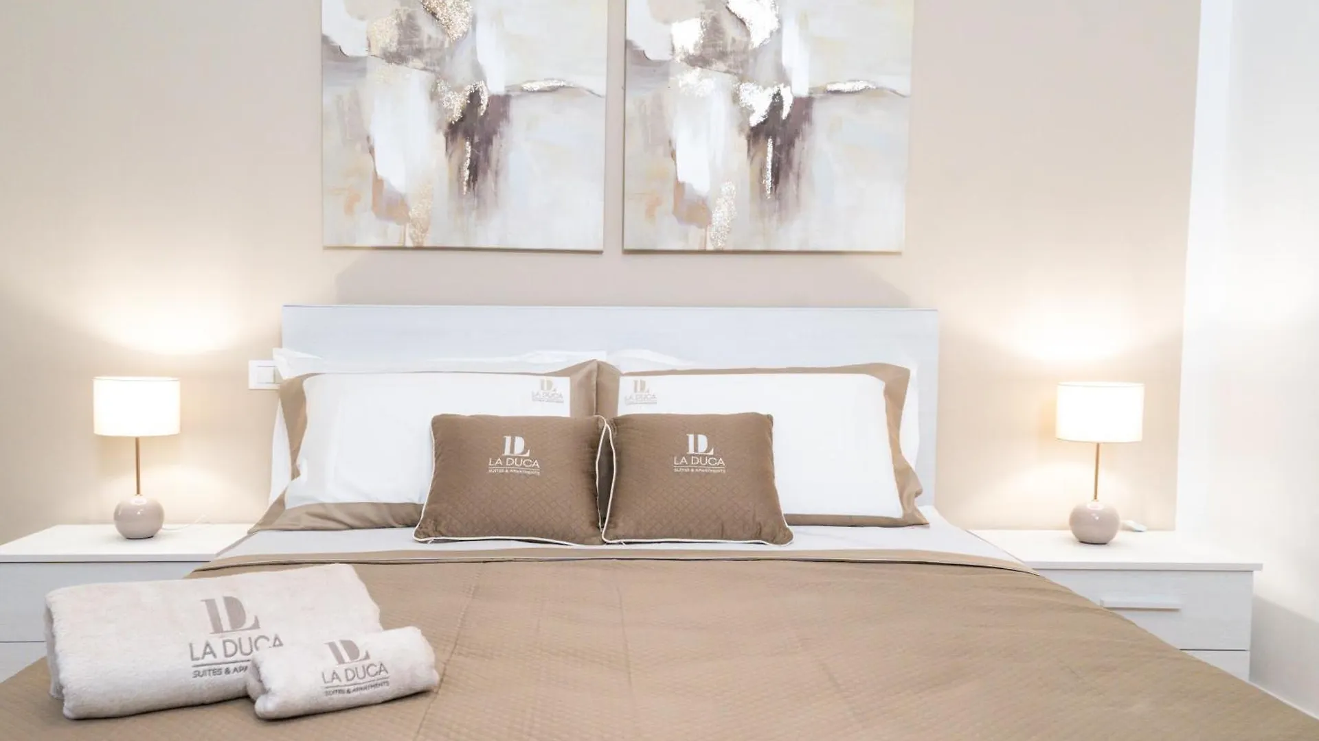 La Duca Suites & Apartments Palermo 0*,  Italien